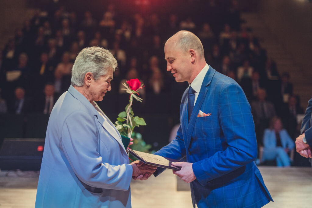 Uroczysta sesja Rady Miasta z okazji 90 rocznicy nadania praw miejskich Siemianowicom Śląskim