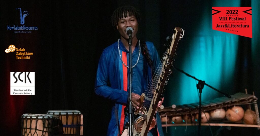 Noumassan Dembelé - multiinstrumentalista z Afryki Zachodniej, który wystąpi z koncertem w SCK- Parku Tradycji