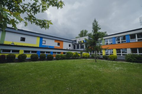 Teren przy SP gdzie powstanie sala pod chmurką