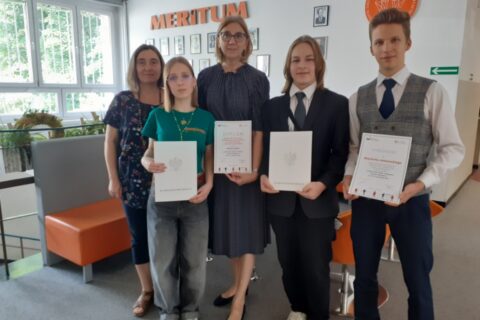 Uczniowie z projektu z Panią Dyrektor
