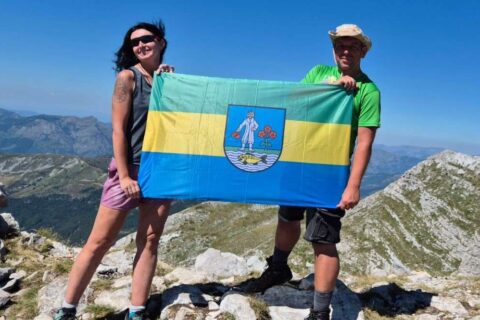 Na szczycie Zlej Kolaty (2534 m n.p.m.). Z prawej wierzchołek Dobrej Kolaty (2524 m n.p.m.)