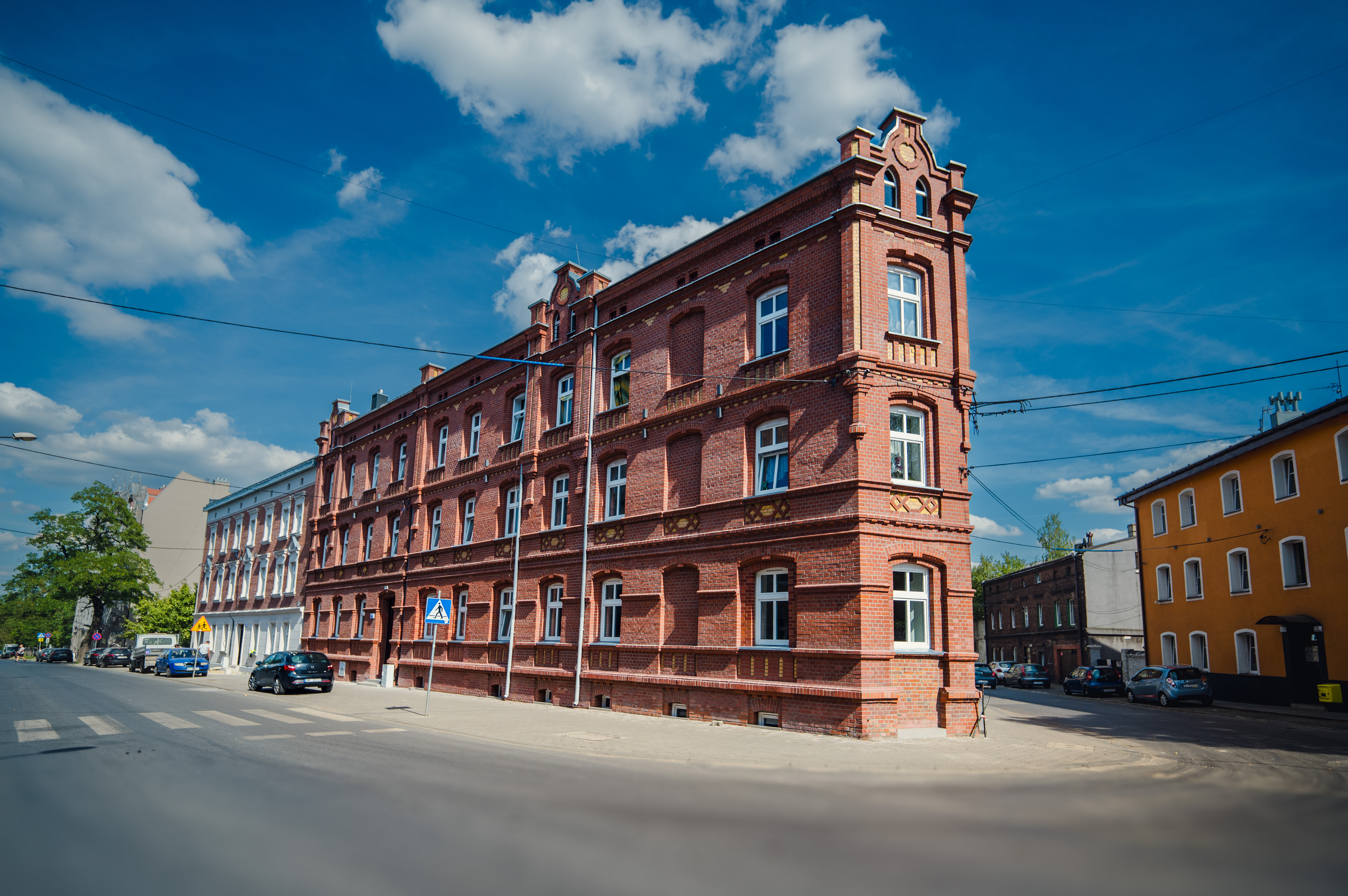 Cztery kamienice przy ul. Matejki zmieniły się nie do poznania