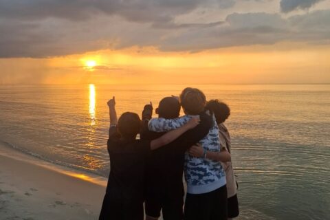 Uczestnicy projektu podczas wyjazdu nad morze