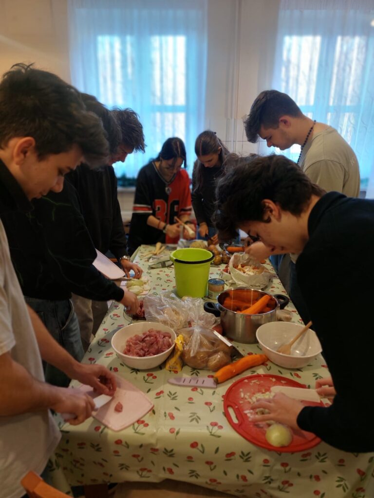 Wspólne gotowanie łączy.