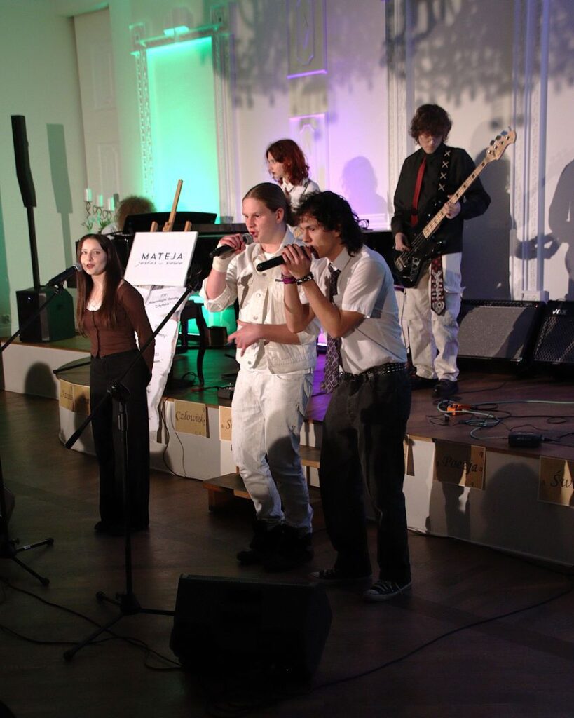 Występ uczniów – Trochę rapu