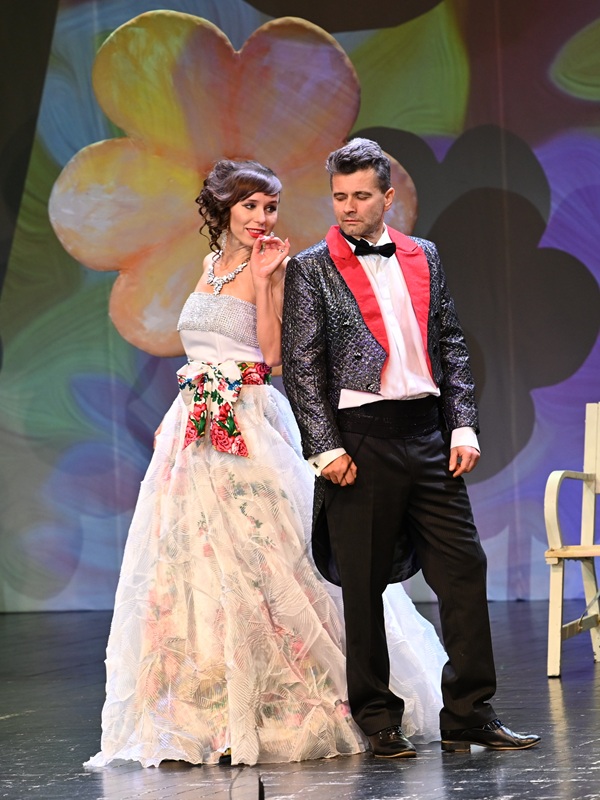 Przedstawienie operetkowe „Wesoła wdówka” w SCK