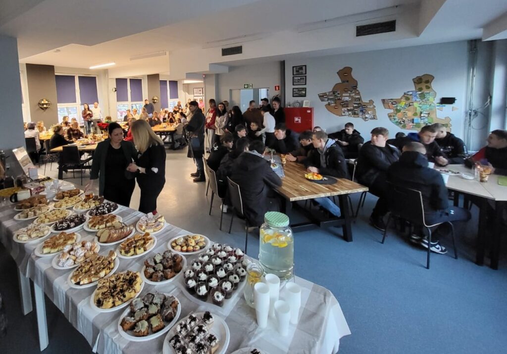 Warsztaty podczas Festiwalu ANTYnuda w ZSOiZ