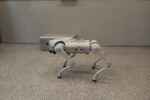 Zbliżenie na psa-robota UNITREE Go2 Air