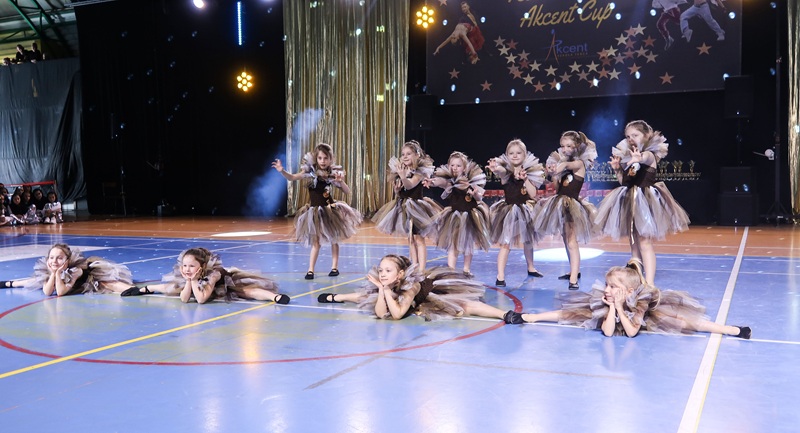 Sukcesy tancerzy SCK na Ogólnopolskim Turnieju Stars Cup w Będzinie