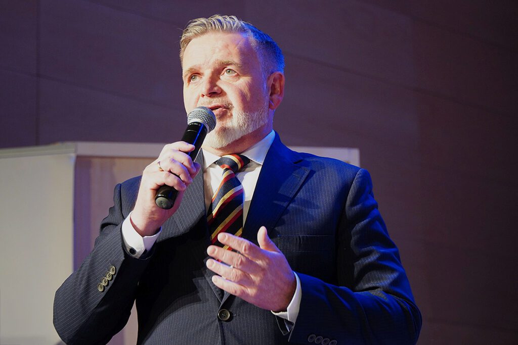 Adam Skowronek, Sekretarz Miasta.