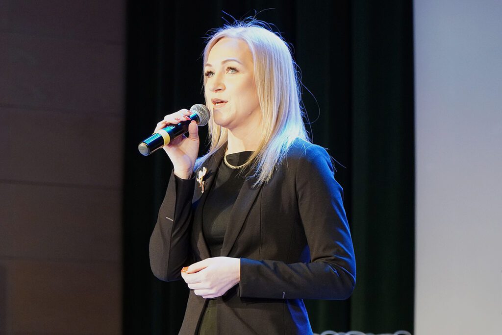 Joanna  Maj, psycholog OIK-u, jedna z uczestniczek kampanii społecznej #ZostańSigmą, #NieOceniaj.