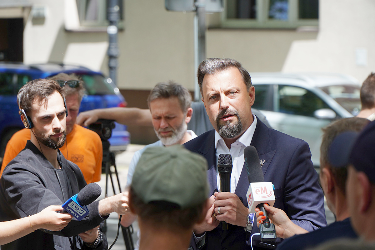 Zaskoczenie w Urzędzie Miejskim. Dlaczego pracownicy MPGKiM protestują pod niewłaściwym adresem?