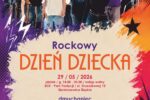 Na plakacie widocznych jest pięcioro młodych muzyków stojących na scenie na tle logo zespołu rDZ4. Grafika utrzymana jest w dynamicznej stylistyce z elementami przypominającymi błyskawice i gwiazdy w kolorach fioletowym, różowym, pomarańczowym i czarnym. Centralnie umieszczono nazwę wydarzenia „Rockowy Dzień Dziecka” oraz informacje o atrakcjach dla dzieci i rodzin.