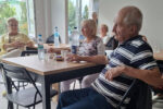 Seniorzy na spotkaniu w Klubie Integracji Międzypokoleniowej