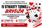 Pozioma grafika promująca IV Otwarty Turniej Brydża o Puchar Przewodniczącego Rady Miasta Siemianowice Śląskie Adama Cebuli. Na białym tle widnieją czerwono-czarne symbole kart oraz wachlarz asów. Turniej odbędzie się 21 listopada 2026 r. o godz. 15.00 w Domu Kultury „Chemik” przy ul. Niepodległości 51. Zgłoszenia do 14 listopada 2026 r. pod numerem 501 469 499.